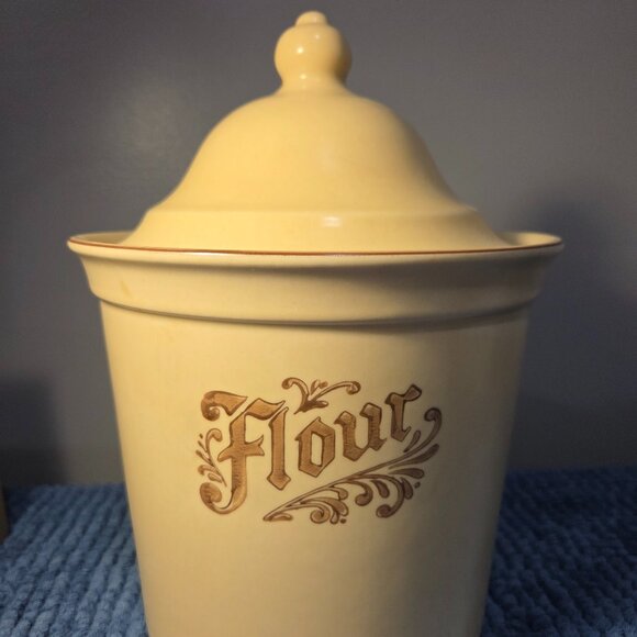 Pfaltzgraff Village stoneware 3 1/2QT Flour canister, 11in tall, straight side - Picture 1 of 4